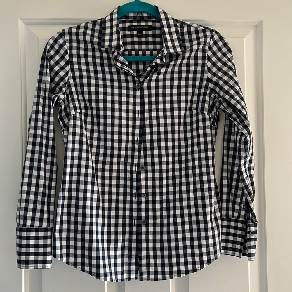 NWOT Banana Republic Crisp Tailored Button Down